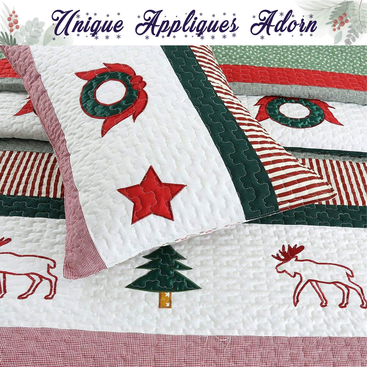 Christmas Season Wreath 3-Piece Reversible Quilt Bedding Set