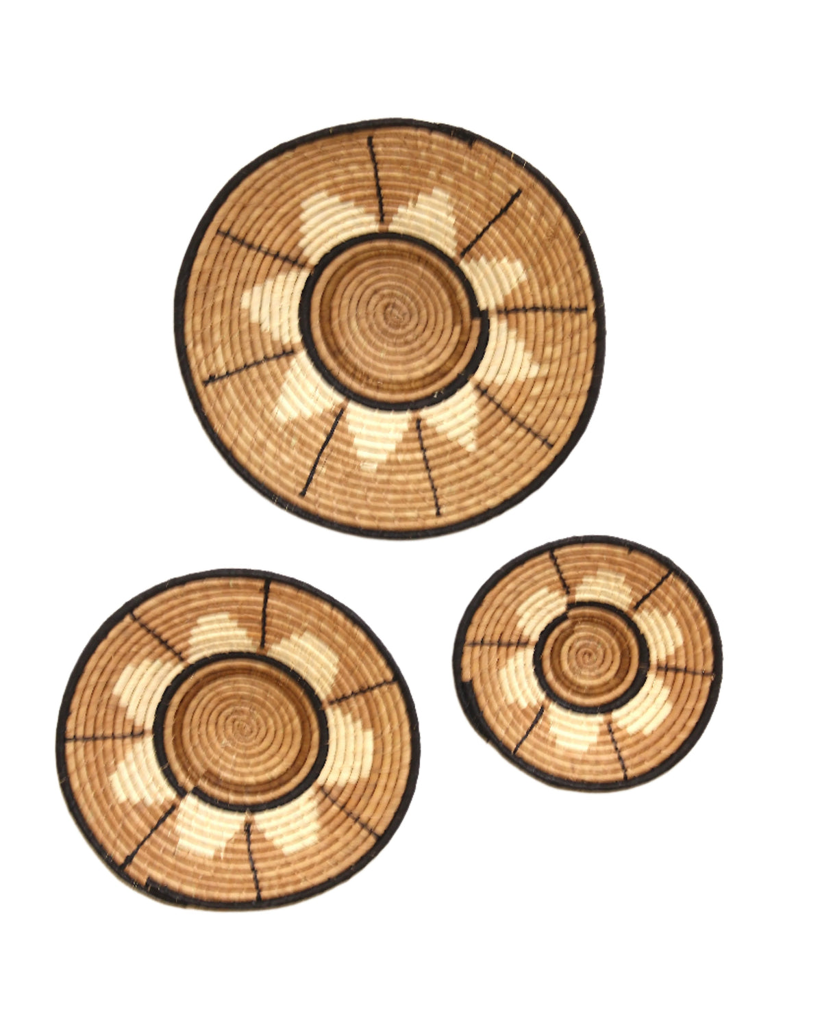 Dakarai Raffia Straw Wall or Table Decor Display Basket Tray Sets
