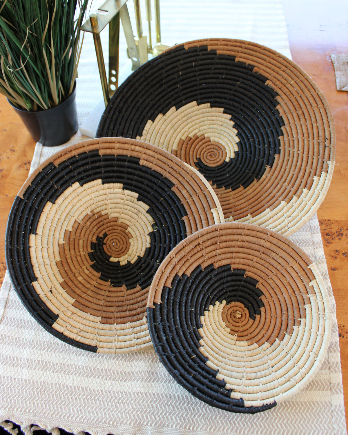 Dakarai Raffia Straw Wall or Table Decor Display Basket Tray Sets