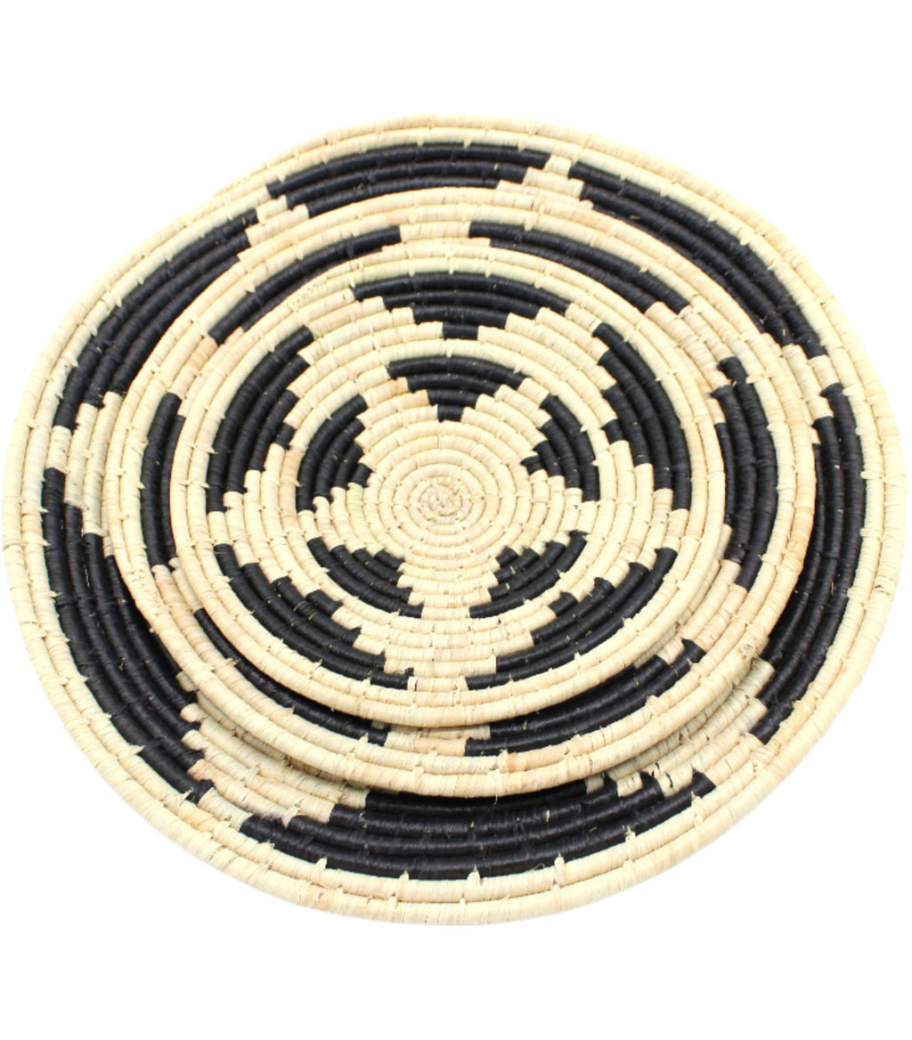 Dakarai Raffia Straw Wall or Table Decor Display Basket Tray Sets