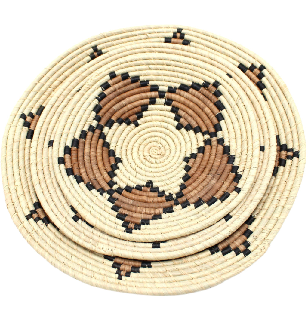 Dakarai Raffia Straw Wall or Table Decor Display Basket Tray Sets