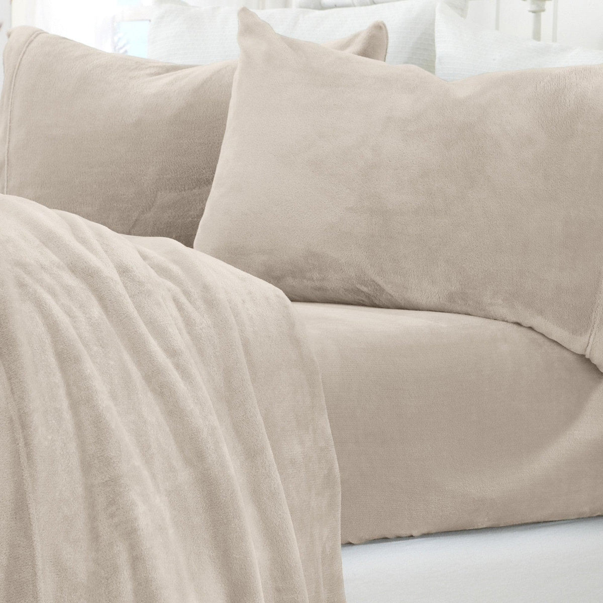 Solid Plush Sheet - Velvet Luxe Collection